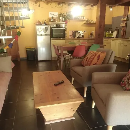 בית נופש Les Amandiers *